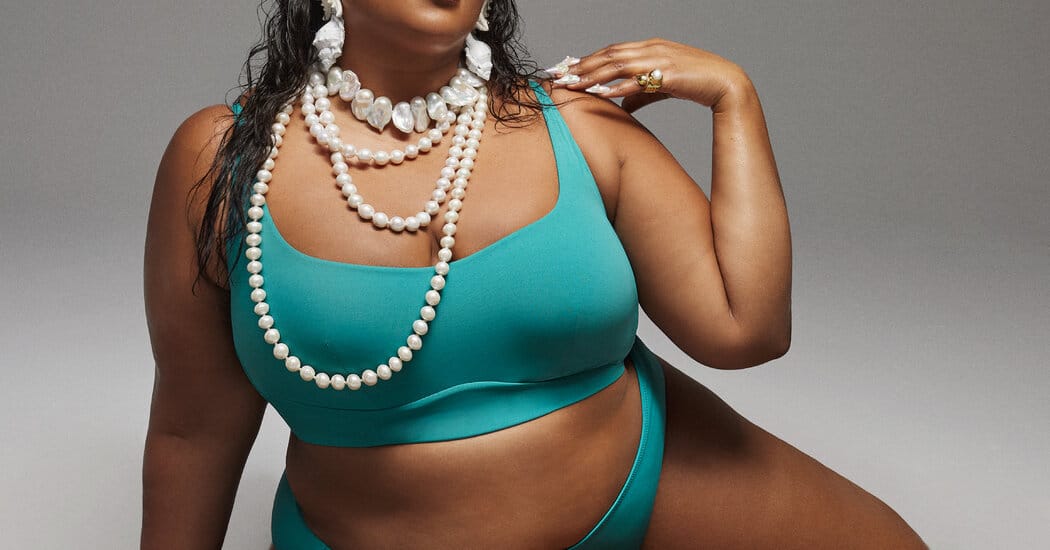 Lizzo Embraces ‘Body Neutrality’ 6 Lizzo Embraces ‘Body Neutrality’