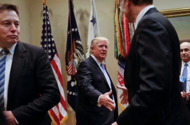 Donald Trump, Seeking Cash Infusion, Meets With Elon Musk