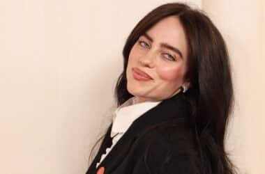Billie Eilish adds her Instagram followers to ‘Close Friends’, fans left shocked 13 Billie Eilish adds her Instagram followers to ‘Close Friends’, fans left shocked