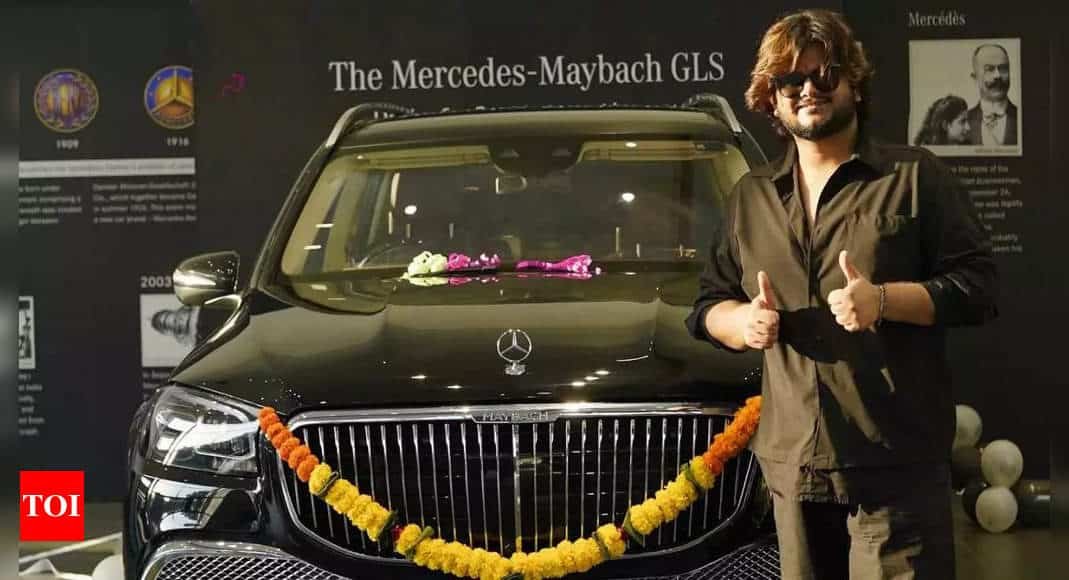 After Ranbir Kapoor and Saurabh Sachdeva, Animal singer Vishal Mishra treats himself to a swanky new luxury car worth Rs 3.5 crore | Hindi Movie News - Times of India