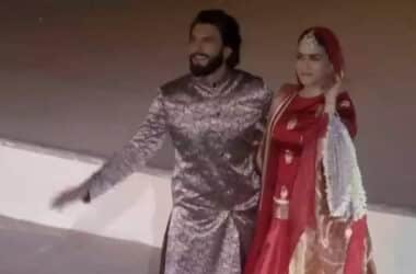 Ranveer Singh, Kriti Sanon light up Manish Malhotra's show at Varanasi's Namo Ghat | Hindi Movie News - Times of India 17 Ranveer Singh, Kriti Sanon light up Manish Malhotra's show at Varanasi's Namo Ghat | Hindi Movie News - Times of India