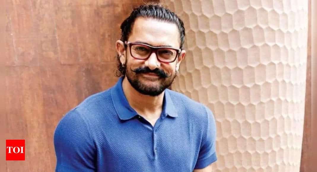 Makarand Deshpande reveals he laughed at Aamir Khan when he introduced himself as the hero of 'Qayamat Se Qayamat Tak' - Times of India