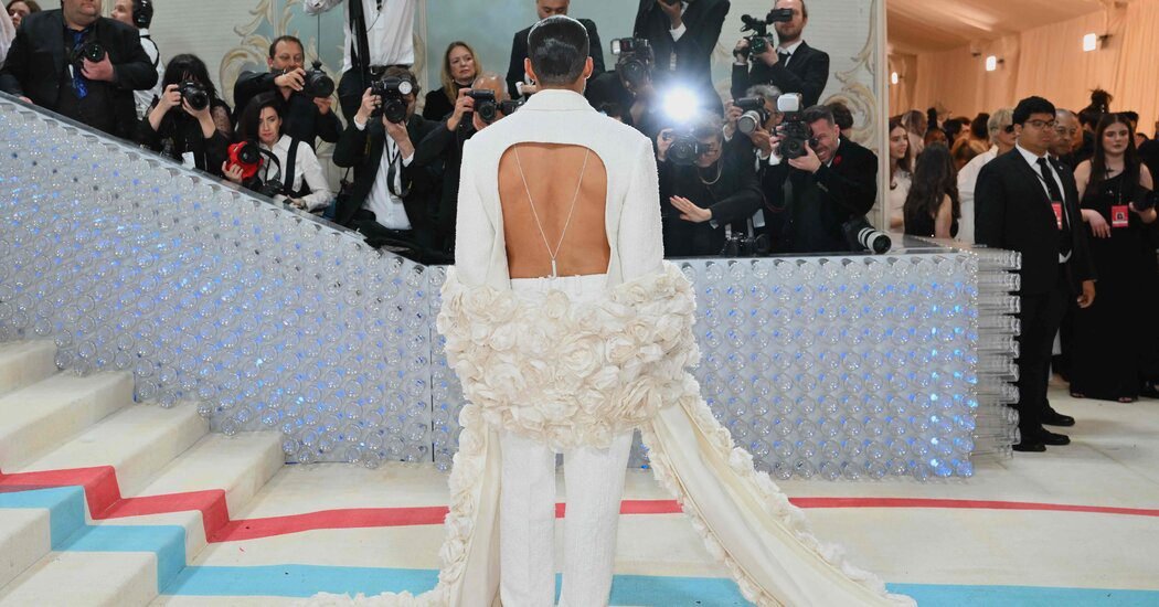 What’s on TV This Week: Met Gala and ‘Wedding Crashers’