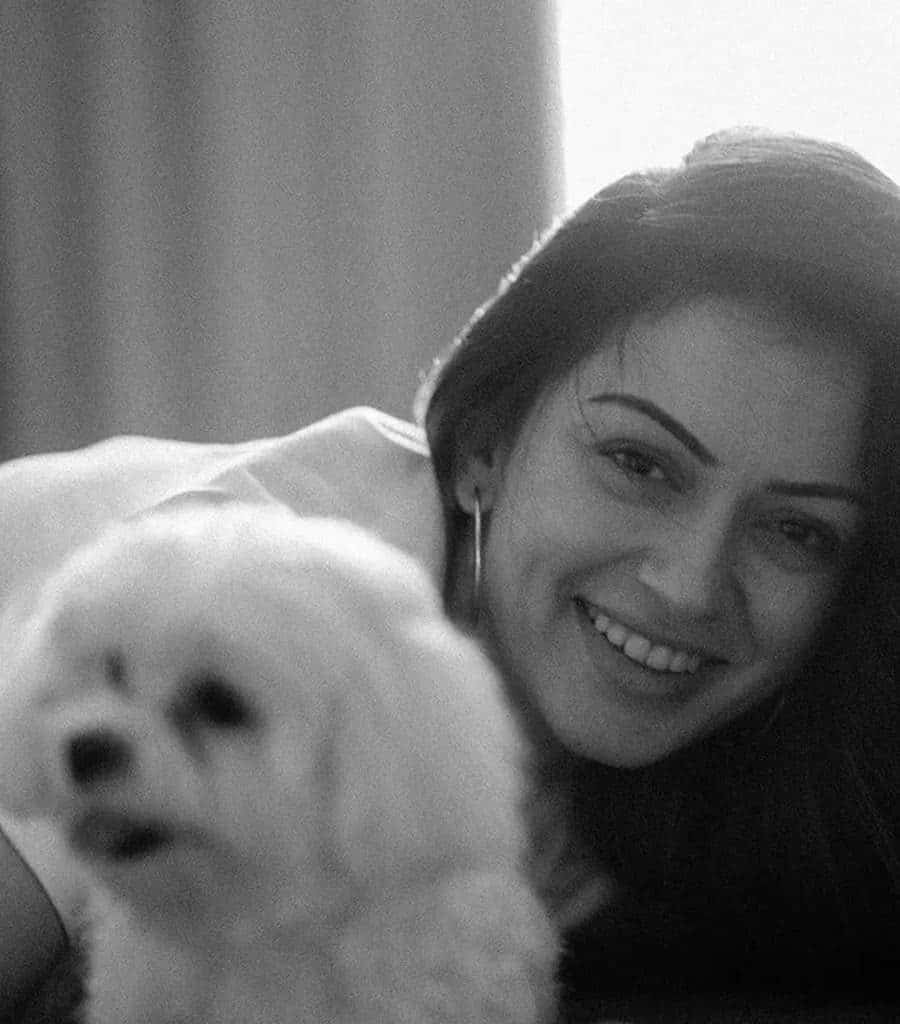 Hansika Motwani's awwdorable moments with her furry friend