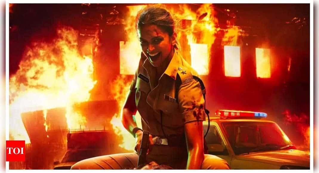 Deepika Padukone receives flowers as Lady Singham | undefined Movie News - Times of India