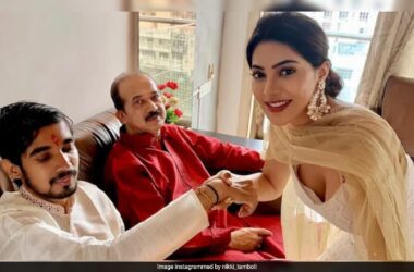 Nikki Tamboli Remembers Brother Jatin On Third Death Anniversary: "I Miss You Terribly" 16 Nikki Tamboli Remembers Brother Jatin On Third Death Anniversary: