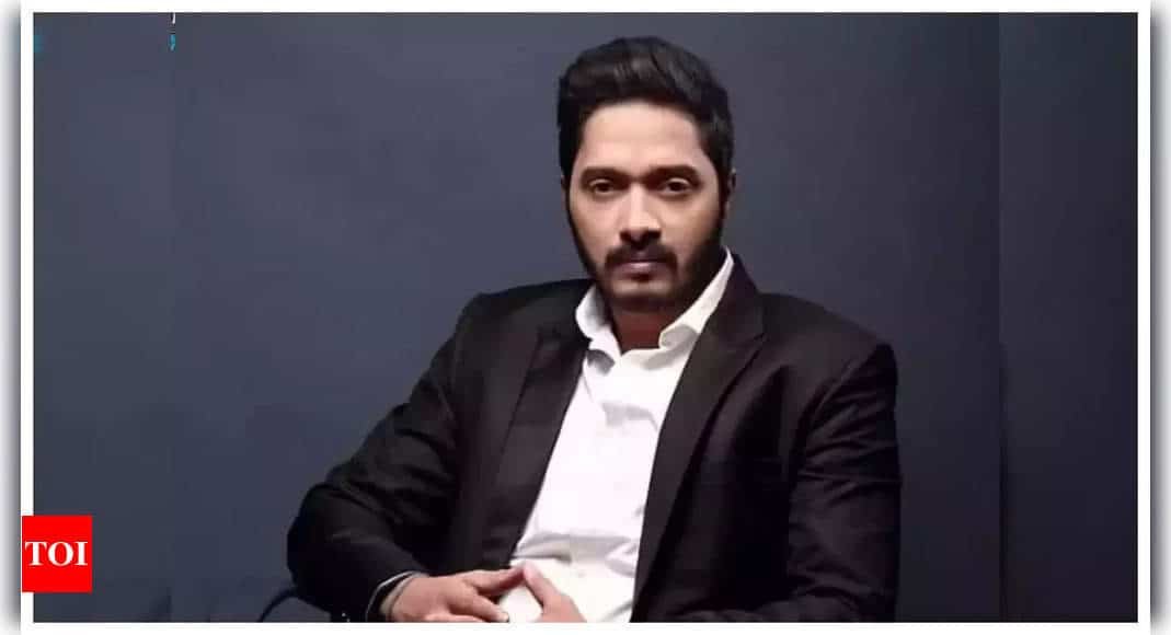 Did Shreyas Talpade suffer from heart attack due to COVID vaccine? Here's what the actor has to say... | - Times of India