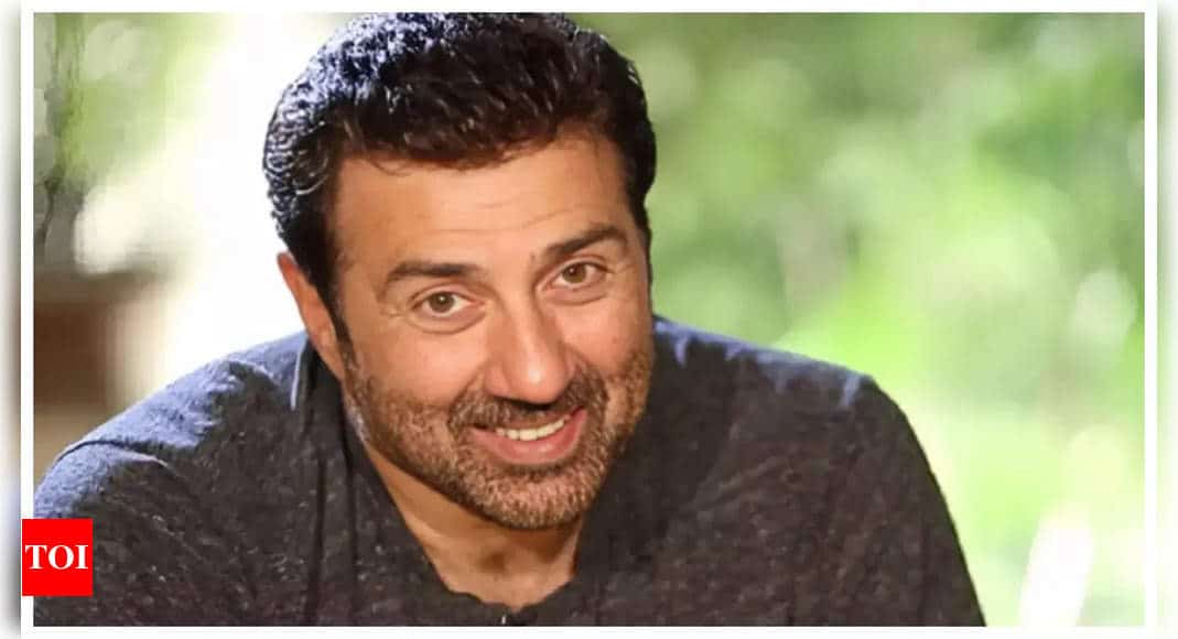 Sunny Deol recalls the first day shoot of his debut film 'Betaab': 'The entire industry was there...' | - Times of India 8 Sunny Deol recalls the first day shoot of his debut film 'Betaab': 'The entire industry was there...' | - Times of India
