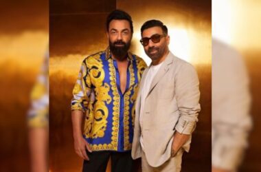 For Bobby Deol, His Brother Sunny Deol Is "As Strong As Superman" 15 For Bobby Deol, His Brother Sunny Deol Is "As Strong As Superman"