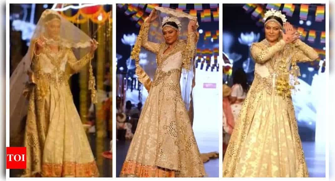 Sushmita Sen walks the ramp at Bombay Times Fashion Week with her 'Taali' co-stars: 'Special thank you to our LGBTQ community for...' - WATCH video | - Times of India