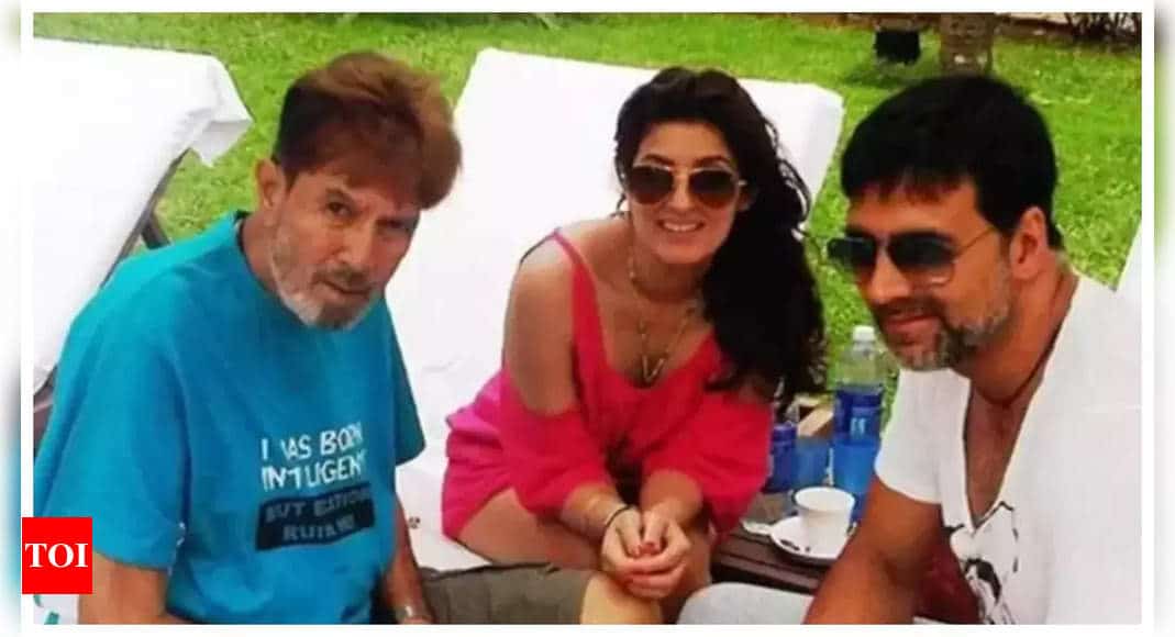 Rajesh Khanna calls Akshay Kumar 'Hera Pheri wala Aadmi' in old video; tells Twinkle Khanna to keep an eye on him | - Times of India 7 Rajesh Khanna calls Akshay Kumar 'Hera Pheri wala Aadmi' in old video; tells Twinkle Khanna to keep an eye on him | - Times of India