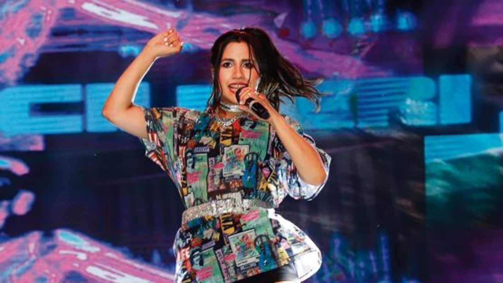 Nikhita Gandhi at DU's Ramjas College during Mosaic 2024: What a hot fest!