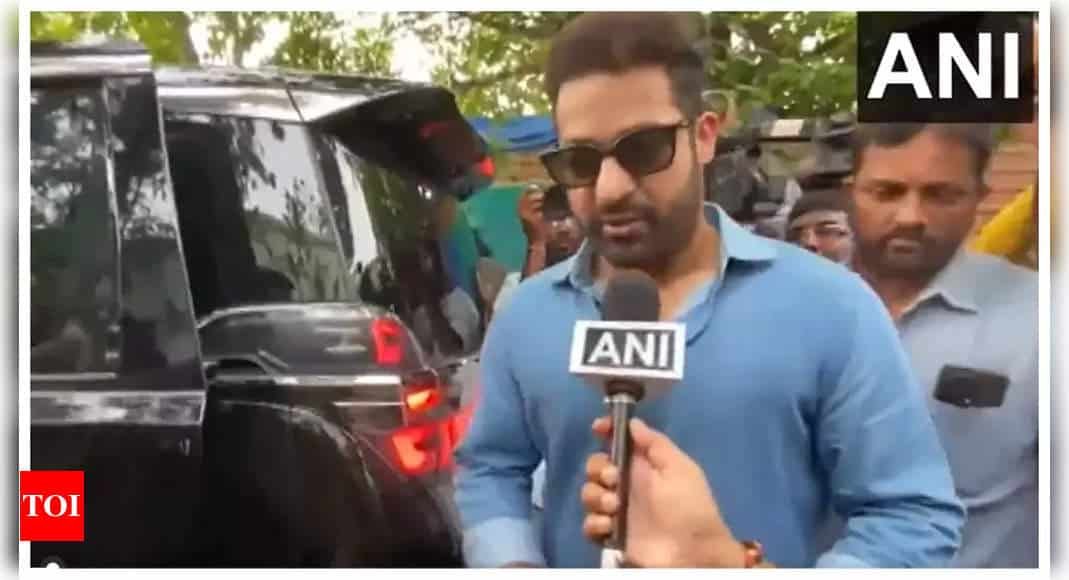 'WAR 2' actor Jr NTR stands in line to cast his vote with family; internet applauds 'Humble' superstar | - Times of India
