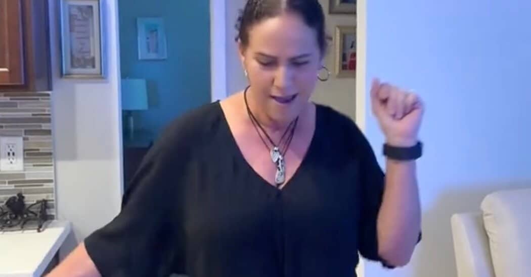 Parents Dance Like It’s the ’80s on TikTok, and Bring Down the House