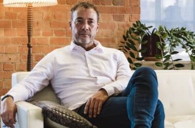 Clash Over Phone Hacking Article Preceded Exit of Washington Post Editor 8 Clash Over Phone Hacking Article Preceded Exit of Washington Post Editor