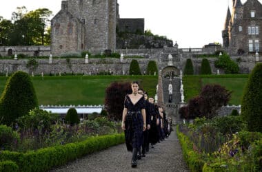 Before the Olympics, the Fabulous French Fashion Flex 10 Before the Olympics, the Fabulous French Fashion Flex