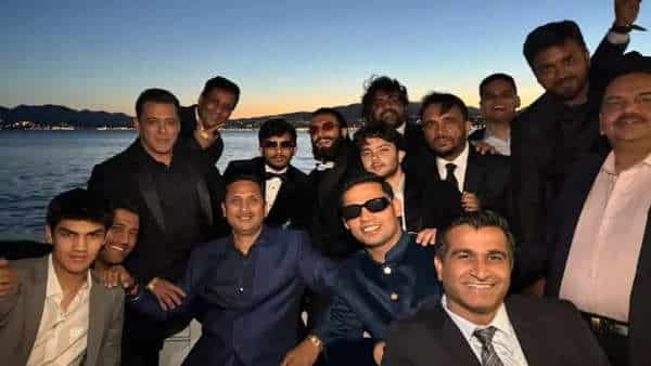 2101063787_salman-cover-min
