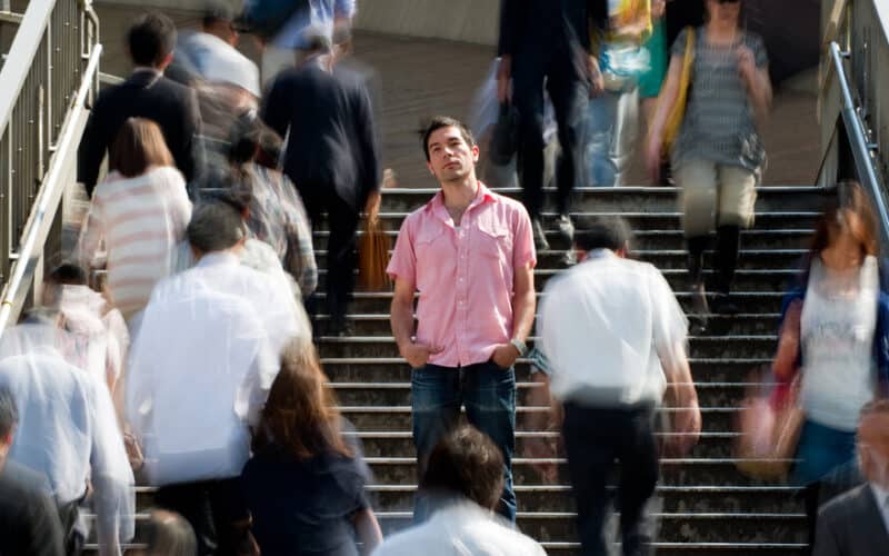 I’m Moving to a New City. Do I Have to Change the Way I Dress? 10 I’m Moving to a New City. Do I Have to Change the Way I Dress?