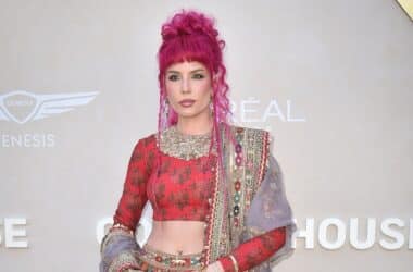 Music alert: Halsey tries ‘something different,' starts new album era at ‘The End’ 8 Music alert: Halsey tries ‘something different,' starts new album era at ‘The End’