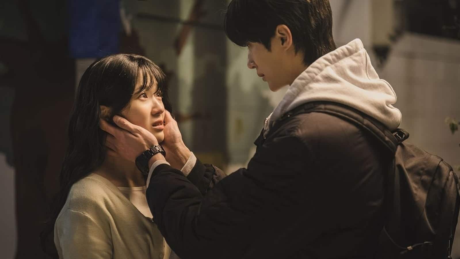 Lovely Runner OST album smashes pre-order records in Korean music history: Byeon Woo Seok’s hype is real