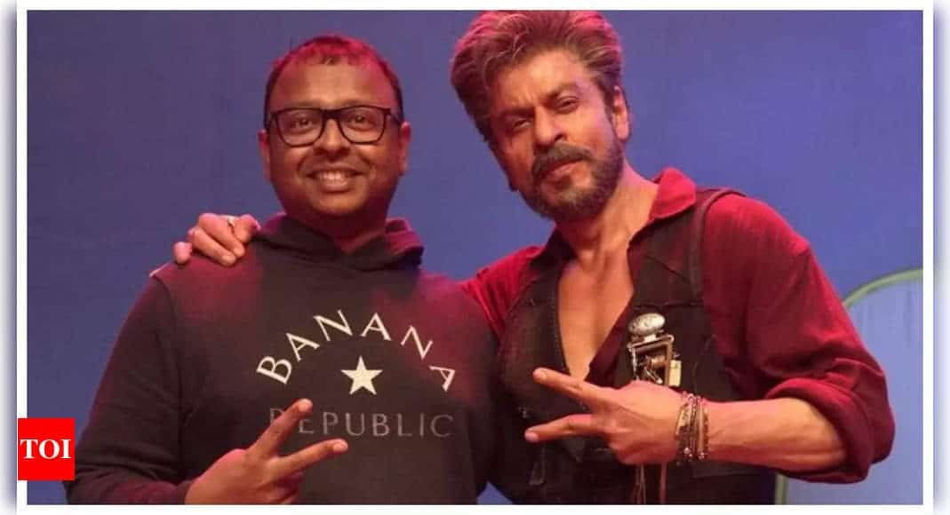 Shah Rukh Khan's BTS Pic as Captain Vikram Rathore from 'Jawan' | - Times of India