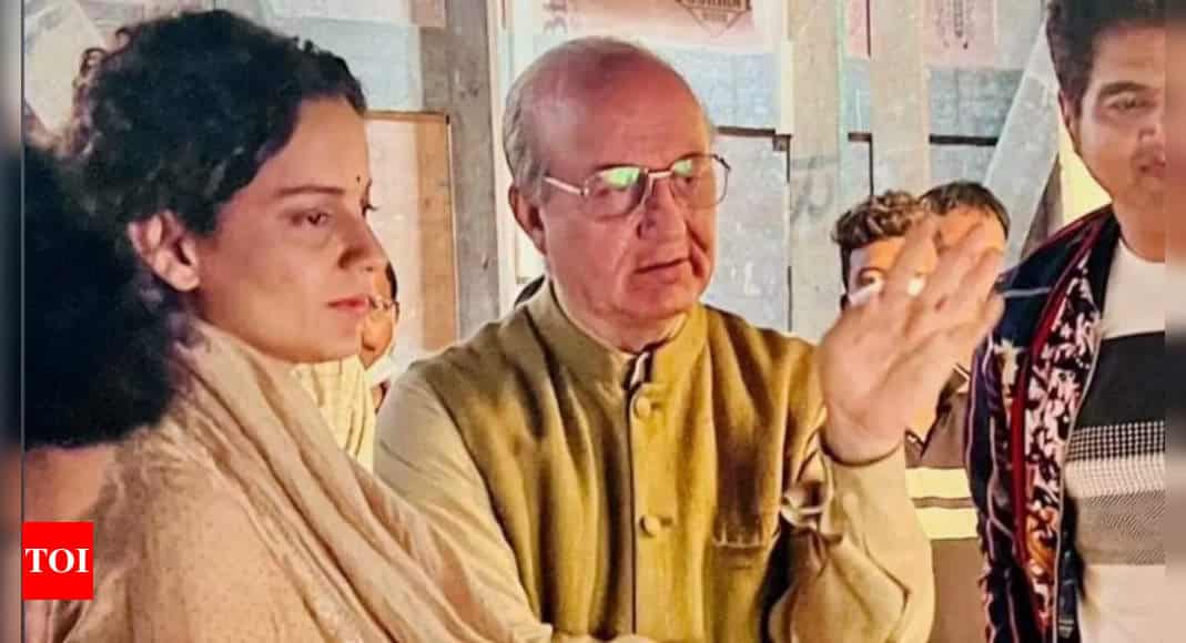 Anupam Kher, son Sikander, Aman Verma on Kangana Ranaut's slap incident: 'Violence is not the answer to anything' | Hindi Movie News - Times of India 8 Anupam Kher, son Sikander, Aman Verma on Kangana Ranaut's slap incident: 'Violence is not the answer to anything' | Hindi Movie News - Times of India