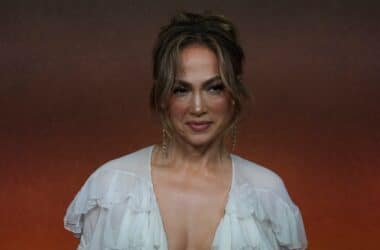 Jennifer Lopez 'is a deeply unpleasant person,' says Outnumbered star Meghan McCain 17 Jennifer Lopez 'is a deeply unpleasant person,' says Outnumbered star Meghan McCain