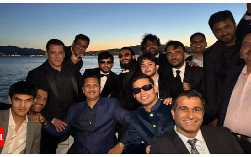 Salman Khan, Ranveer Singh, MS Dhoni and others enjoy boys night at Anant-Radhika's cruise pre-wedding bash - See INSIDE photo | - Times of India