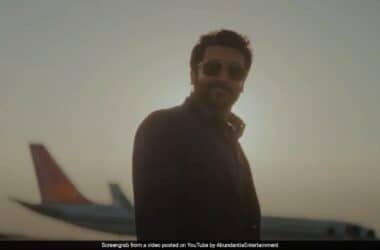 Sarfira Trailer: Don't Blink Or You'll Miss Suriya's Cameo In Akshay Kumar's Film 17 Sarfira Trailer: Don