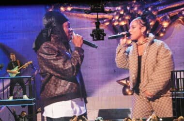 Why Jay-Z’s Big Tonys Duet With Alicia Keys Was Offstage