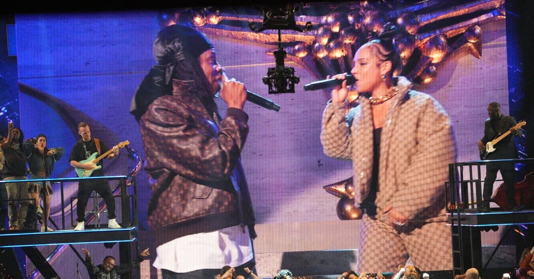 Why Jay-Z’s Big Tonys Duet With Alicia Keys Was Offstage