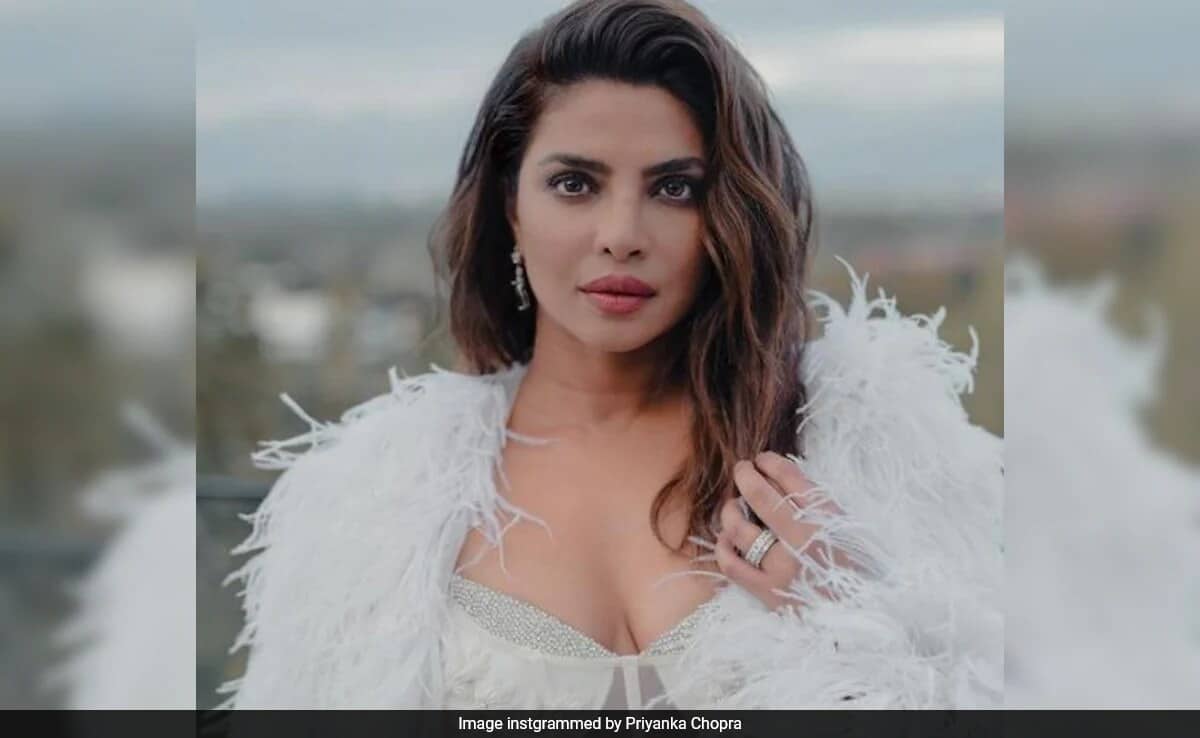 Eid Al-Adha: Festive Greetings From Priyanka Chopra To Sidharth Malhotra