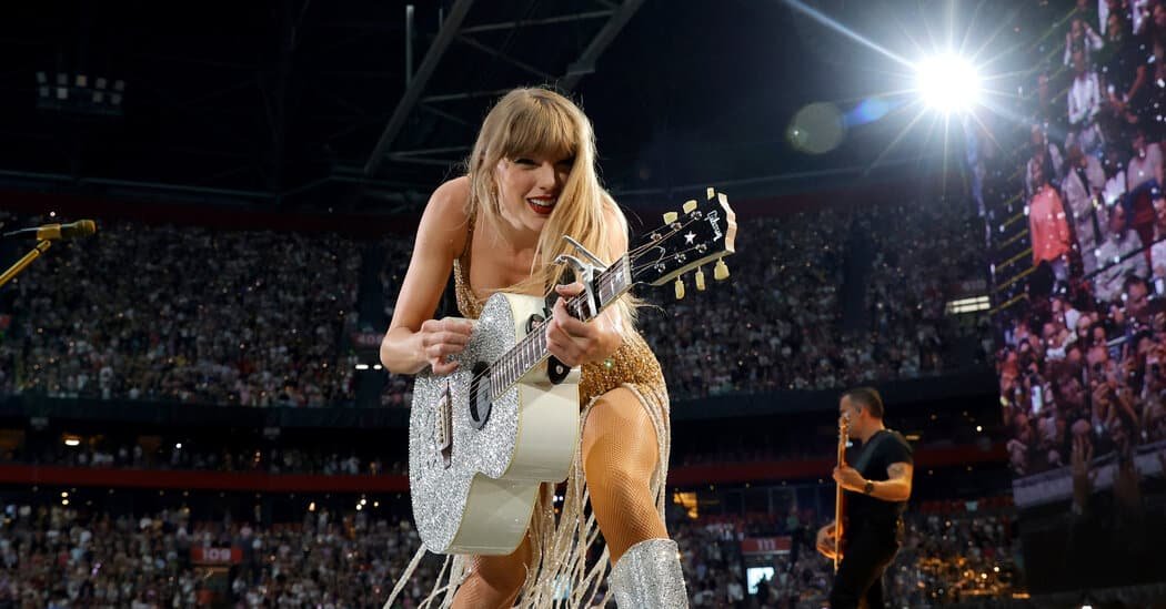 Taylor Swift’s ‘Poets’ Ties Her Record for Most Weeks at No. 1