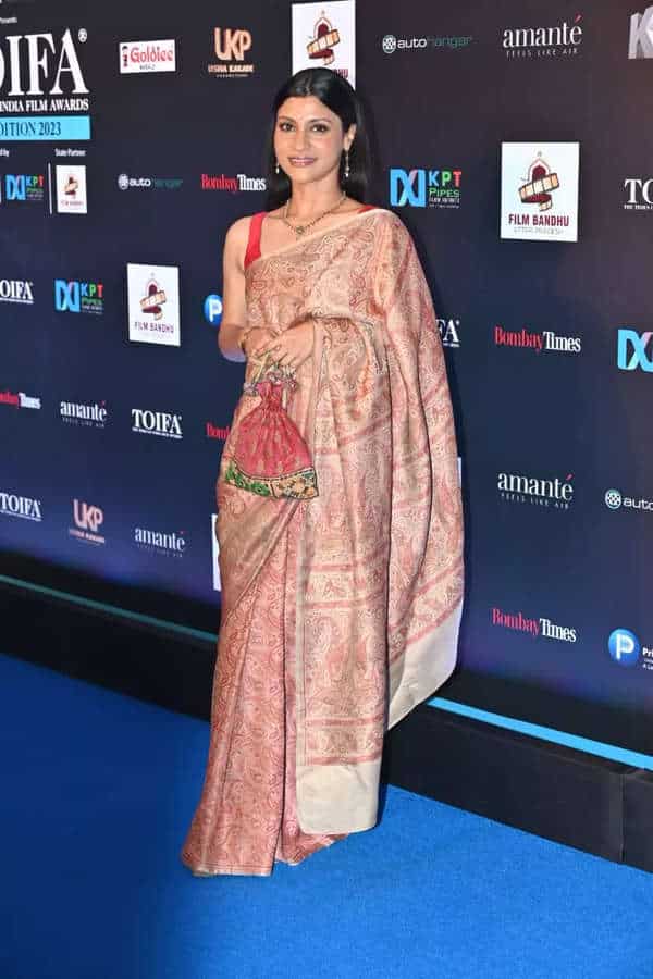 TOIFA OTT Awards 2023: Raveena Tandon, Vijay Varma, Aditi Rao Hydari and others dazzle on the red carpet - See photos | - Times of India 19 TOIFA1 (8).