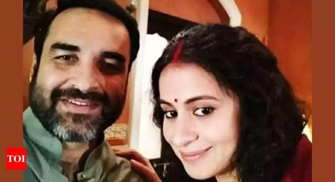 Rasika Dugal recalls her 'fan moment' with Pankaj Tripathi on the sets of 'Mirzapur' | Hindi Movie News - Times of India