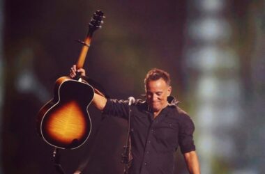 Forbes declares Bruce Springsteen as billionaire: Here's a breakup of his earning resources 15 Forbes declares Bruce Springsteen as billionaire: Here's a breakup of his earning resources