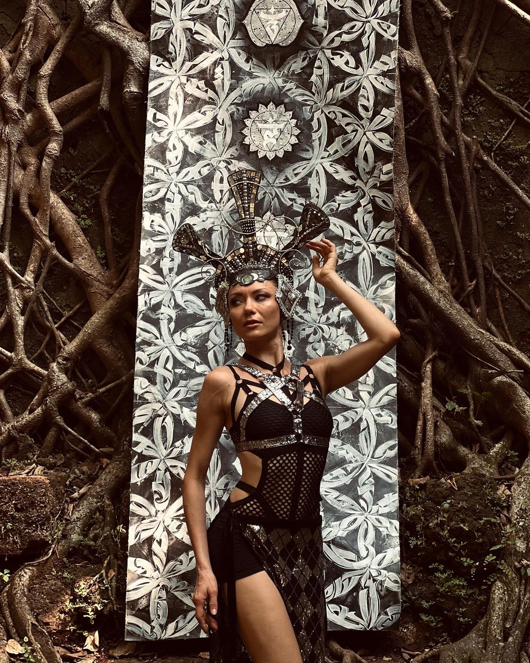 Kaki Singer Makes Waves in Indian-Pop with Empowering New Music Video ‘My Girl’ 11 Kaki Singer Makes Waves in Indian-Pop with Empowering New Music Video ‘My Girl’