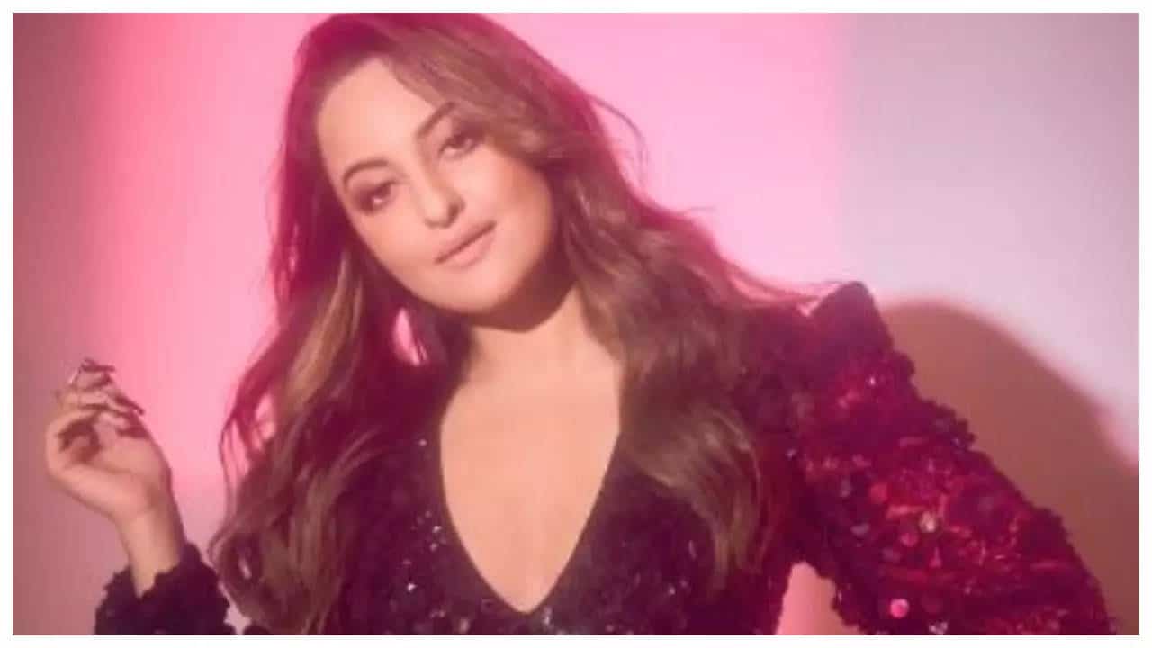 Sonakshi Sinha shares a sneak peek into her bachelorette party: 'Girls made me play dress up and dance all night!' - See photos | - Times of India
