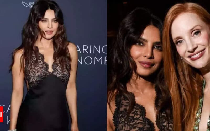 Priyanka Chopra mingles with Jessica Chastain, Julianne Moore, Naomi Watts and others at NYC charity event-See Pics | Hindi Movie News - Times of India