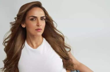 Esha Deol recalls slapping a man who touched her inappropriately at Dus premiere in Pune: 'Men cannot take advantage of being physically stronger' | Hindi Movie News - Times of India 20 Esha Deol recalls slapping a man who touched her inappropriately at Dus premiere in Pune: 'Men cannot take advantage of being physically stronger' | Hindi Movie News - Times of India