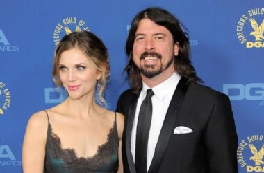 Dave Grohl’s secret romance with ‘alt porn goddess’ questioned amid cheating scandal and welcoming baby 17 Dave Grohl’s secret romance with ‘alt porn goddess’ questioned amid cheating scandal and welcoming baby