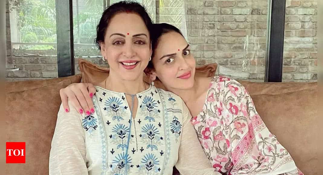 Esha Deol reveals Hema Malini’s advice on surviving Bollywood: ‘They would give me a cloth to cover up if I wore a short skirt or low-neck top’ | Hindi Movie News - Times of India 8 Esha Deol reveals Hema Malini’s advice on surviving Bollywood: ‘They would give me a cloth to cover up if I wore a short skirt or low-neck top’ | Hindi Movie News - Times of India