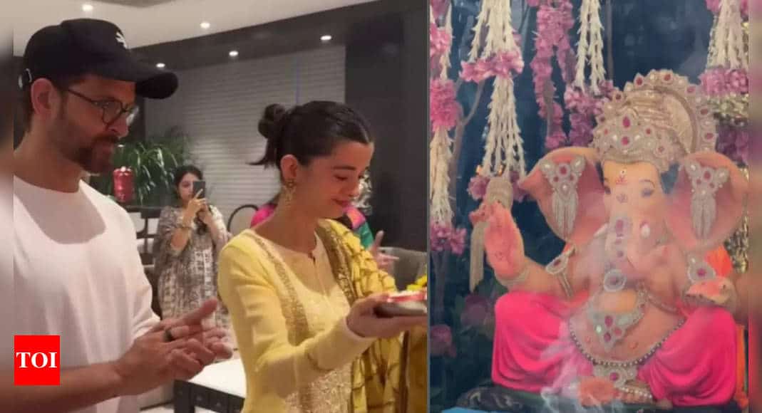 Hrithik Roshan and Saba Azad Celebrate Ganpati Visarjan with Heartwarming Aarti | - Times of India 8 Hrithik Roshan and Saba Azad Celebrate Ganpati Visarjan with Heartwarming Aarti | - Times of India
