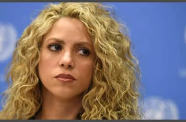 Shakira hastily leaves stage after she notices a fan inappropriately filming up her skirt: 'I see you' | - Times of India 16 Shakira hastily leaves stage after she notices a fan inappropriately filming up her skirt: 'I see you' | - Times of India