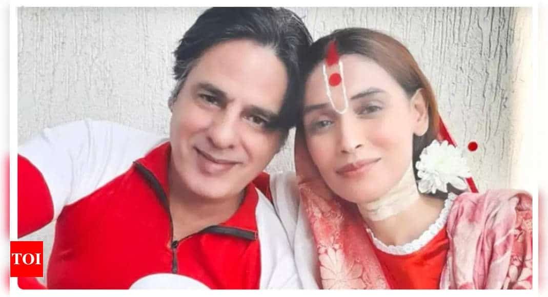 Meet Aashiqui star Rahul Roy's lesser known sibling Priyanka Roy, a former model turned Sadhvi | Hindi Movie News - Times of India