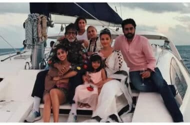Aishwarya Rai and Aaradhya are seen posing with Abhishek, Amitabh-Jaya Bachchan in viral photo from their vacation | - Times of India 17 Aishwarya Rai and Aaradhya are seen posing with Abhishek, Amitabh-Jaya Bachchan in viral photo from their vacation | - Times of India