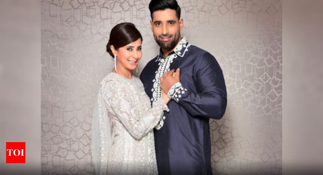 Has Urmila Matondkar unfollowed Mohsin Akhtar Mir after divorce news? Here is what we know | Hindi Movie News - Times of India