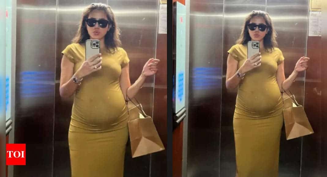 ‘Pyaar Ka Punchnama’ actress Sonnalli Seygall radiates pregnancy glow in a stunning yellow dress - Pic | - Times of India