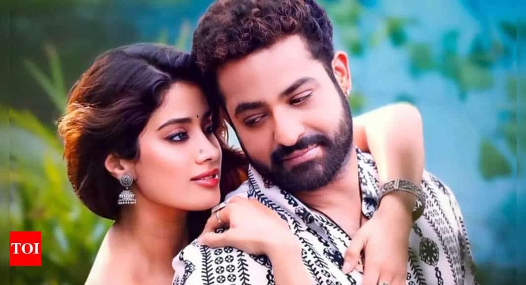 'Devara: Part 1' advance box office collection: The Jr NTR, Saif Ali Khan, Janhvi Kapoor starrer expected to cross Rs 80 crore worldwide on opening day! | Hindi Movie News - Times of India