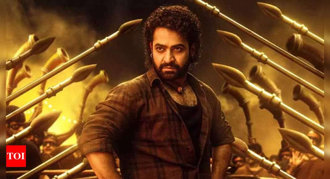 Devara (Hindi) box office collection day 4: Jr NTR's film faces a sharp drop on Monday, to earn Rs 4 crore | Hindi Movie News - Times of India 8 Devara (Hindi) box office collection day 4: Jr NTR's film faces a sharp drop on Monday, to earn Rs 4 crore | Hindi Movie News - Times of India